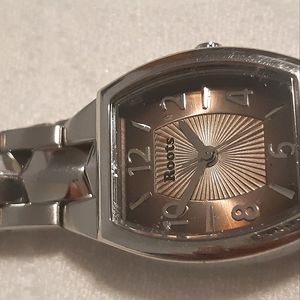Vintage, Ladies Roots Watch, Silver Tone, L 7"